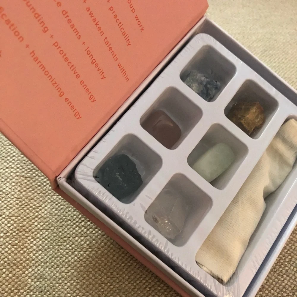 Zodiac Crystal Collection - Picture 1 of 5